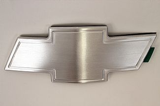 CHEVY HHR 07-13 BOW TIE SATIN FINISH AND OUTLINE